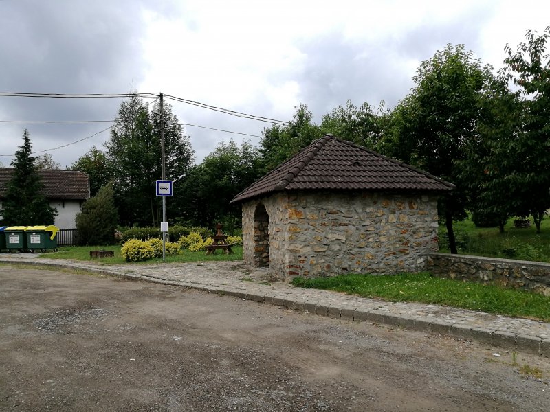 Zastávka Hollóháza, Szent László út, autóbusz-forduló